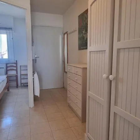 Apartmán Bel Avec 1 Chambre, Parking, Animaux Admis, Pres Du Golf - Fr-1-323-539